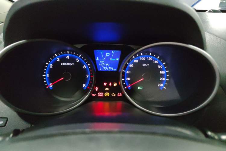 Used Hyundai ix35 2012 2.0L Automatic Two-Wheel Drive New Edition GL
