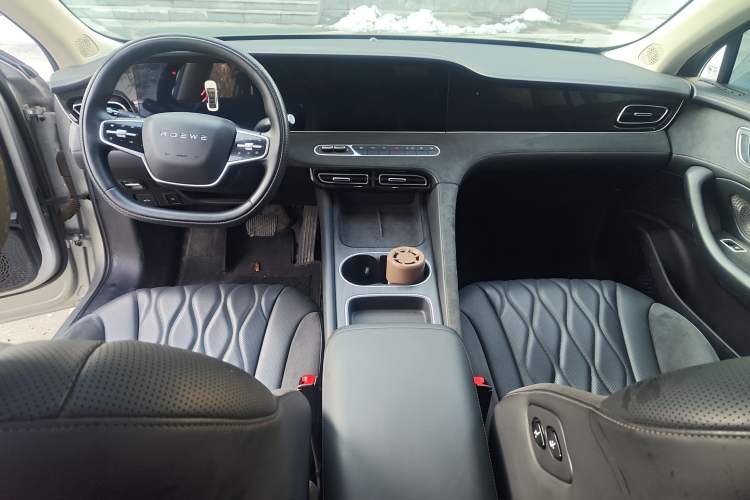 Used Roewe D7 2023 DMH 125km Flagship Edition