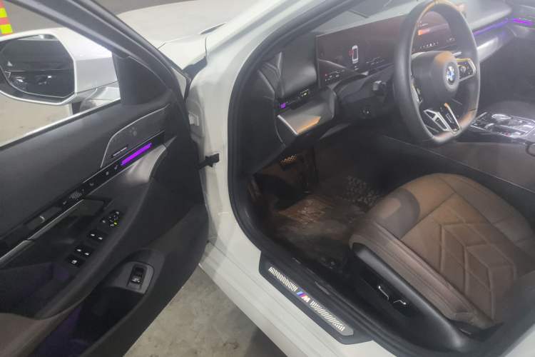 Used BMW 5 Series 2024 525Li M Sport Package
