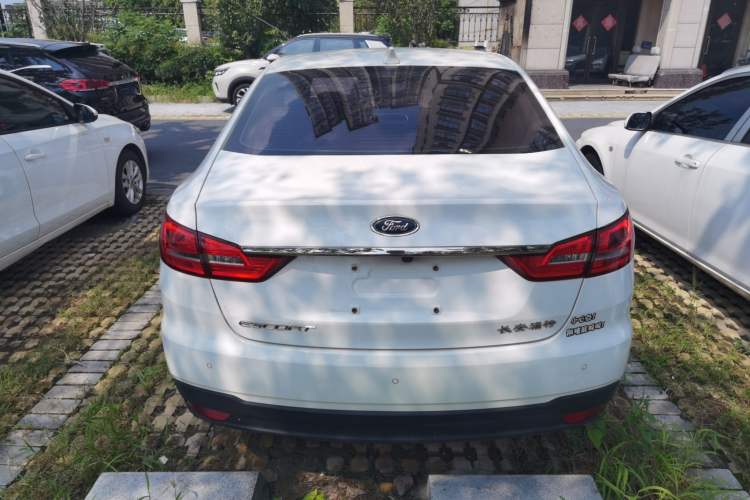 Used Ford Escort 2019 Revised Version 1.5L Automatic Enjoyment Type China VI Standard
