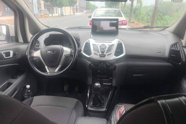 Used Ford EcoSport 2013 1.5L Manual Fashion Model
