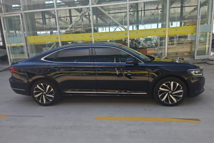 Used Volkswagen Passat 2023 Revised 330TSI Elite Edition
