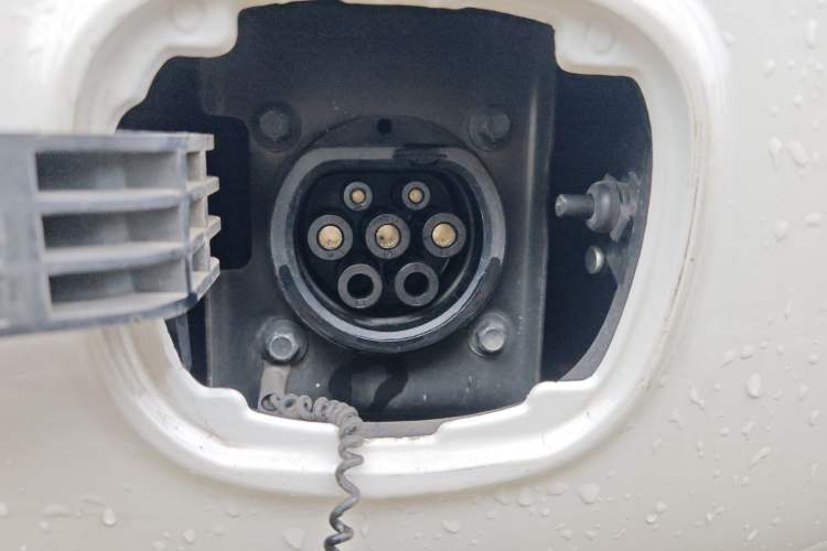 Used Oshan Benni E-Star 2021 National Edition Xin Yue Version (Fast-Charging Edition) Lithium Iron Phosphate (31.95 kWh)
