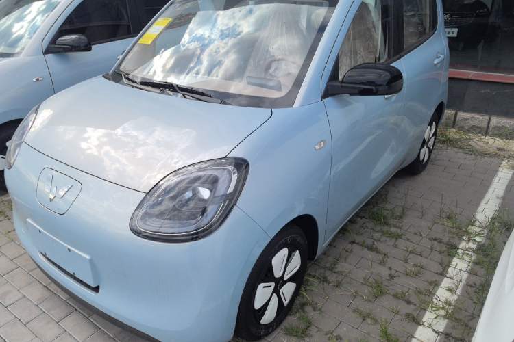 Used Wuling Hongguang MINIEV 2025 Four-Door Version Advanced Edition
