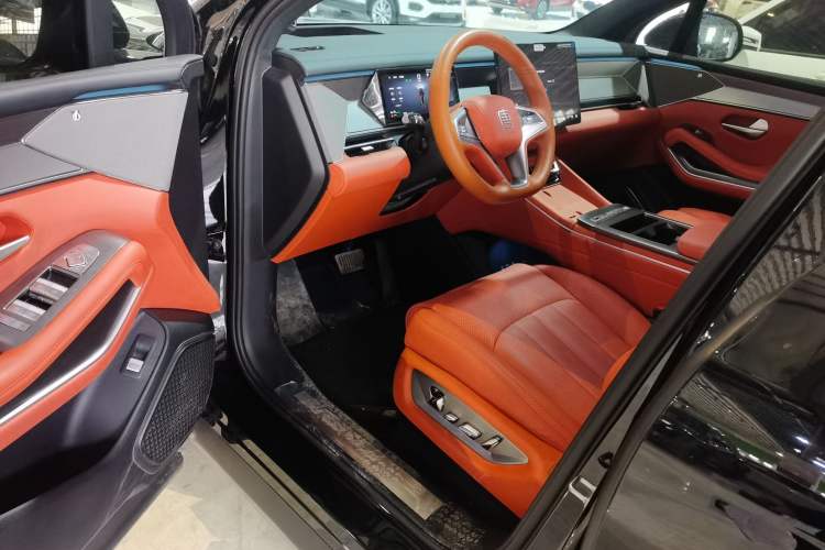 Used BYD Tang L 2025 DM 215KM LiDAR Flagship Model