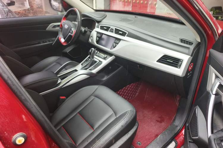 Used Geely Auto Emgrand X7 Sport 2018 1.8TD Automatic Two-Wheel Drive Smart Connect 4G Internet Edition
