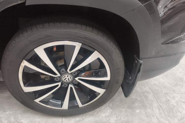 Used Volkswagen Tharu 2020 280TSI Two-Wheel Drive Luxury Edition China VI Standard
