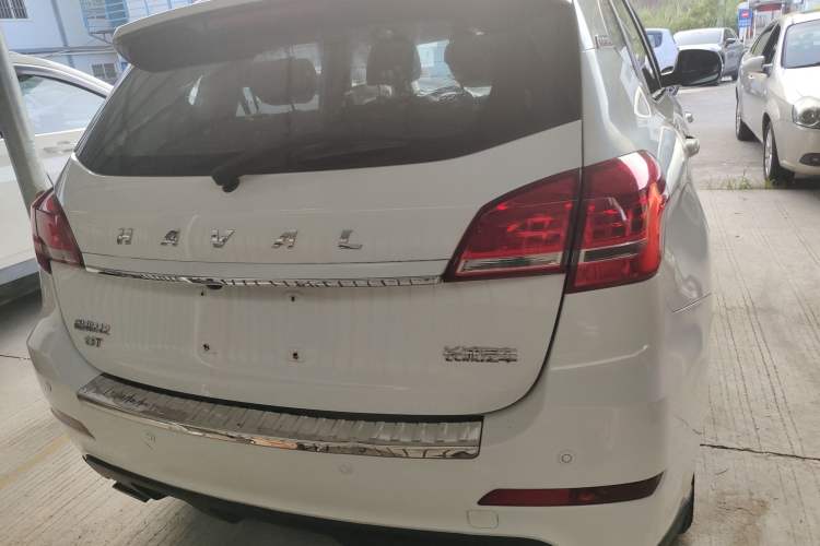 Used Haval H2 2016 Red Label 1.5T Automatic Two-Wheel Drive Elite Model
