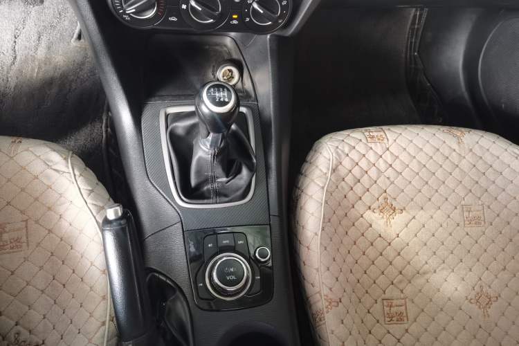 Used Mazda Mazda 3 Axela 2017 Sedan 1.5L Manual Comfort Model Emission Standard China V
