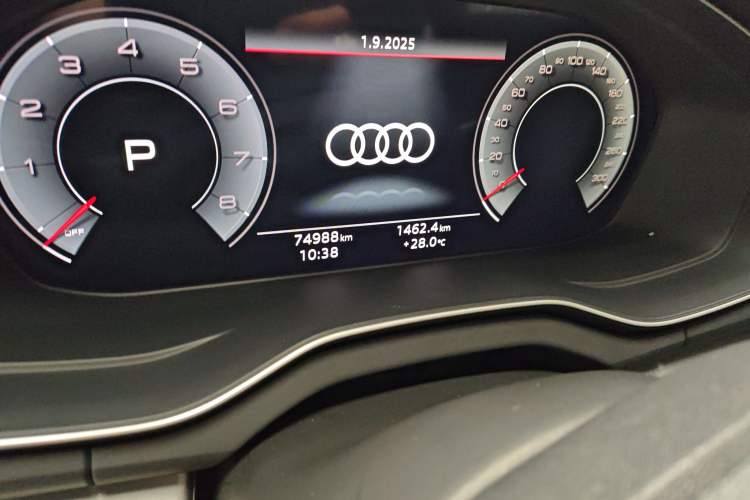 Used Audi Q5L 2022 40T Fashionable and Dynamic Model
