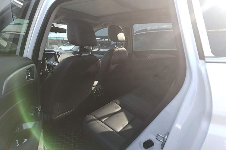 Used Changan CS75 2017 Shangkui Edition 1.5T Automatic Fengxiang Model