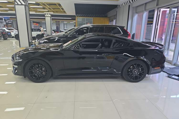 Used Ford Mustang 2020 2.3L EcoBoost
