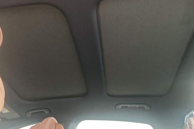 Used Mercedes-Benz E-Class 2025 Facelift E 300 L Luxury Edition
