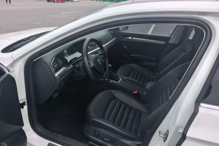 Used Volkswagen Lamando 2019 280TSI DSG Comfort Edition China VI standard
