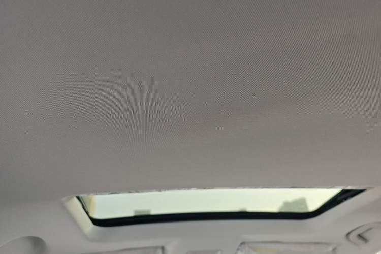 Used Roewe i5 2023 1.5L CVT Luxury Edition
