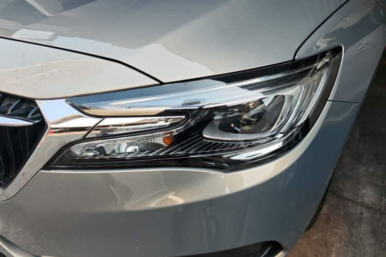 Used Buick GL6 2019 18T 6-Seater Connected Luxury Version China VI Standard
