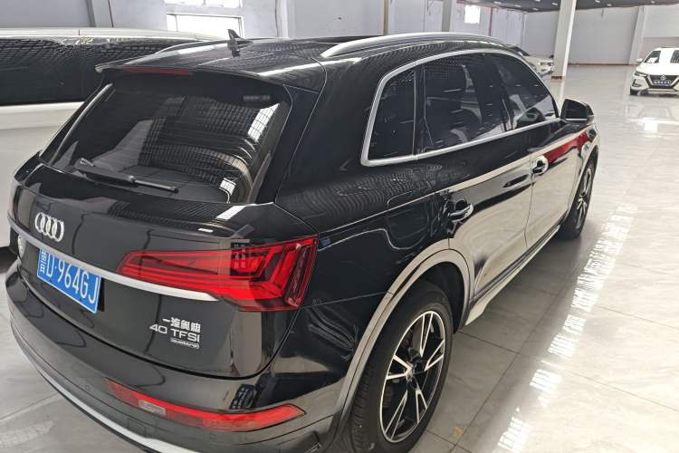 Used Audi Q5L 2022 40T Fashionable and Dynamic Model
