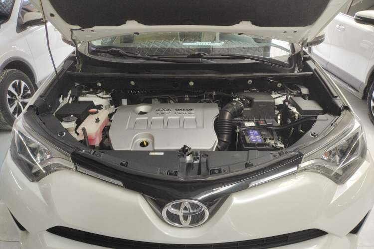 Used Toyota RAV4 2016 2.0L CVT Two-Wheel Drive Urban Edition China V Standard
