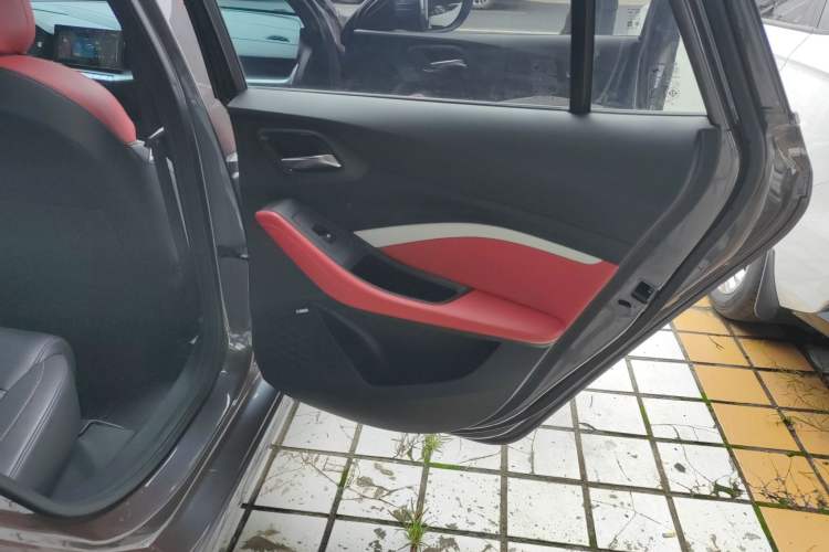 Used MG 5 2021 Revised 300TGI DCT Elegant Luxury Flagship Edition
