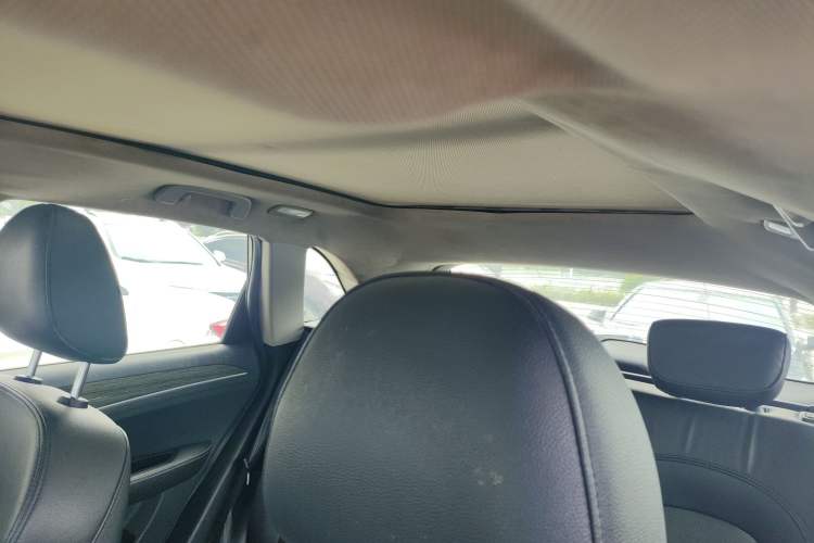 Used Zotye T600 2015 1.5T Manual Flagship Model
