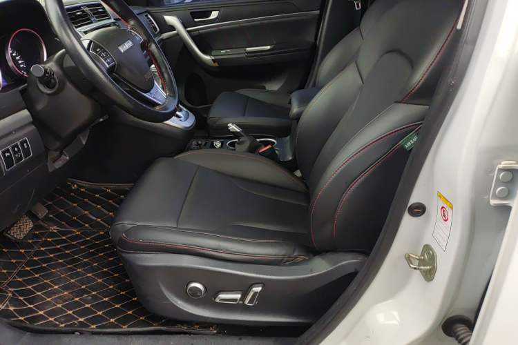 Used Haval H6 2015 Sport Edition 1.5T Automatic Two-Wheel Drive Luxury Model
