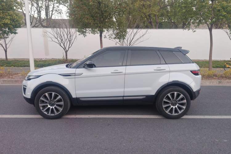 Used Land Rover Range Rover Evoque 2018 240 PS SE Smart Brilliance Edition