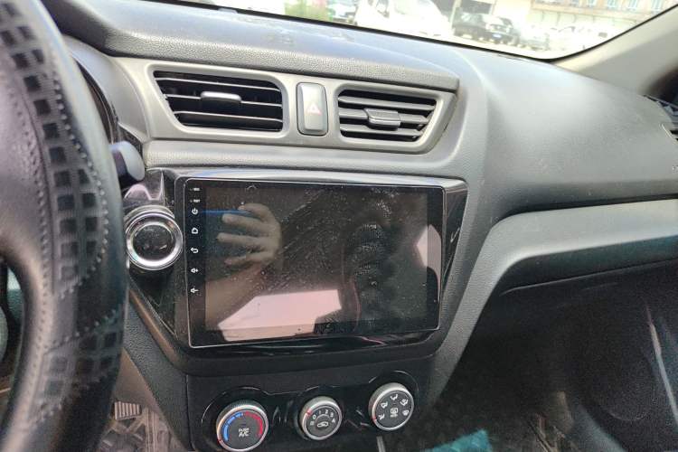 Used Kia K2 2015 Sedan 1.4L MT GLS
