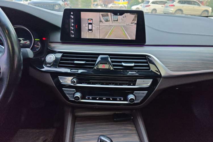 Used BMW 5 Series 2018 530Li Luxury Edition Premium Package
