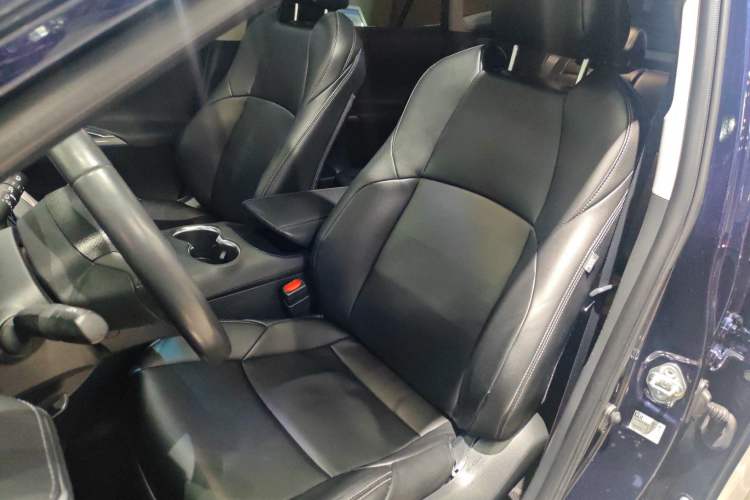 Used Toyota Harrier 2022 2.0L CVT Two-Wheel Drive Entry Version