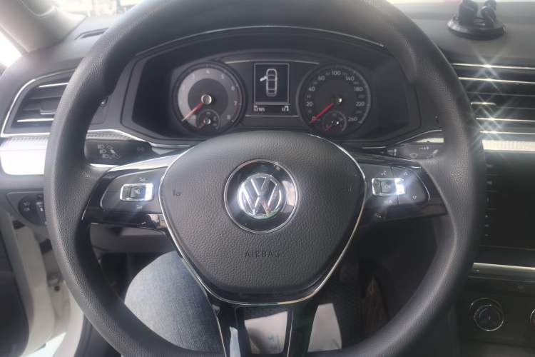 Used Volkswagen Lamando 2021 230TSI DSG Fashion Edition
