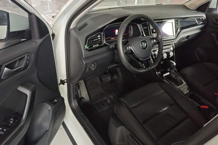 Used Volkswagen T-ROC 2020 280TSI DSG Two-Wheel Drive Comfort Version
