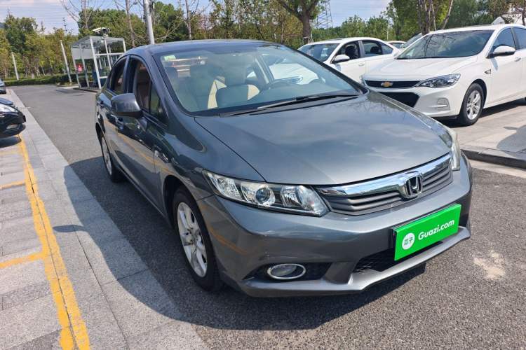 Used Honda Civic 2013 10th Anniversary 1.8L Automatic Comfort Version
