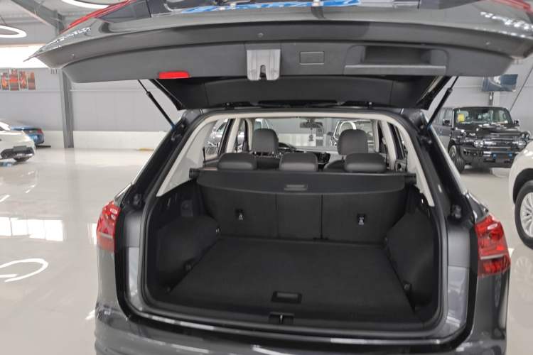 Used Volkswagen Tayron 2019 330TSI Two-Wheel Drive Luxury Model China VI Standard
