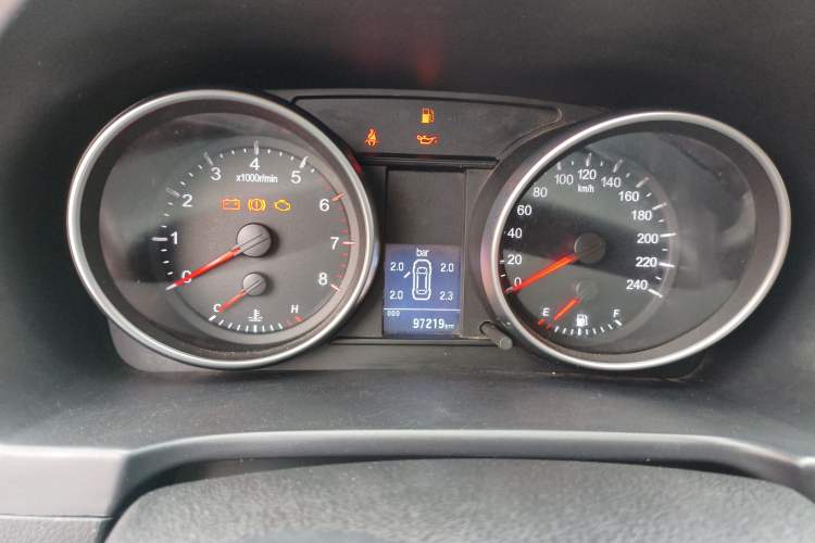 Used Haval H6 2015 Upgraded Model 1.5T Manual Two-Wheel Drive Elite Version
