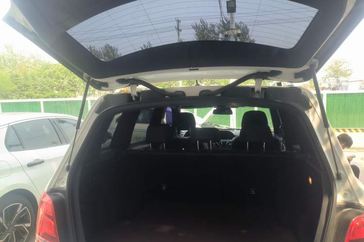 Used Mercedes-Benz GLK-Class 2013 Facelift GLK 300 4MATIC Fashion Edition
