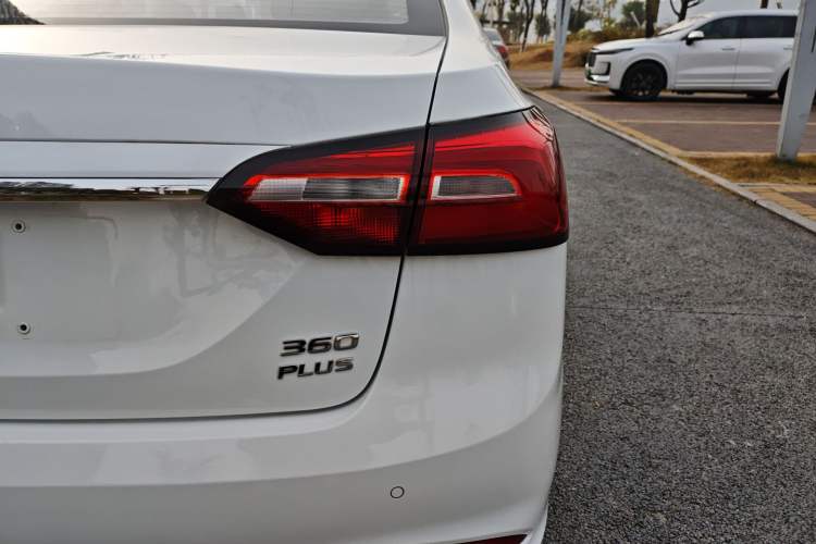 Used Roewe 360 2018 PLUS 1.5L Automatic Luxury Edition