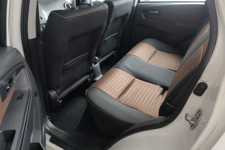 Used Suzuki SX4 2013 1.6L Automatic CoolRide Model
