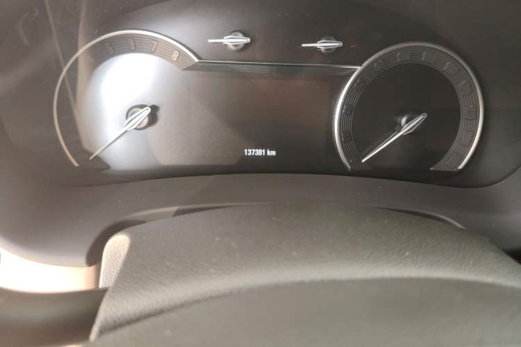 Used Buick GL8 2017 ES 28T Luxury Model China V Standard
