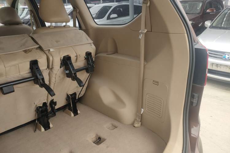 Used Baojun 730 2016 1.5T Manual Comfort Version 7 Seats
