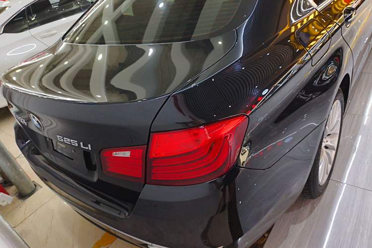 Used BMW 5 Series 2014 525Li Luxury Design Package
