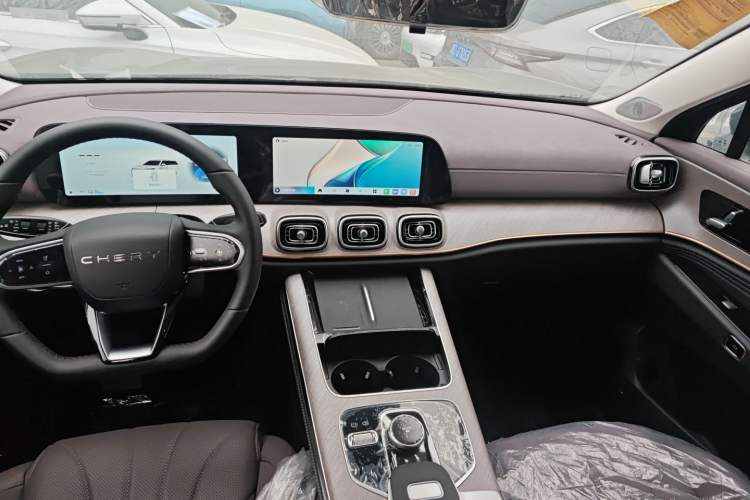 Used Chery Tiggo 9 C-DM 2025 1.5T 106KM Enjoy Edition 5 Seats Lithium Iron Phosphate
