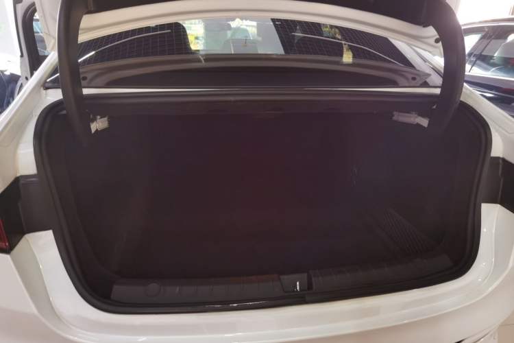 Used BYD Qin PLUS 2024 HONOR Edition DM-i 55KM Leading Model
