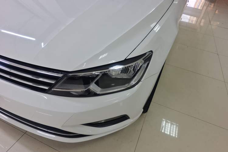 Used Volkswagen Lamando 2017 280TSI DSG Comfort Edition
