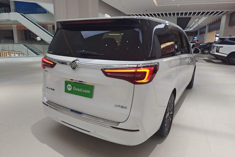 Used Buick GL8 2021 ES Landtrek 653T Luxury Model
