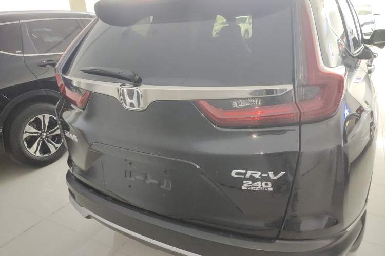 Used Honda CR-V 2021 240TURBO CVT 2WD Fashion Edition
