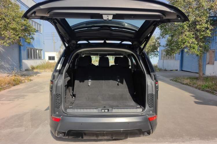 Used Land Rover Discovery 2017 3.0 SC V6 SE
