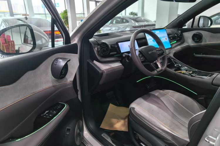 Used BYD Frigate 07 2023 DM-i 100KM Flagship Model
