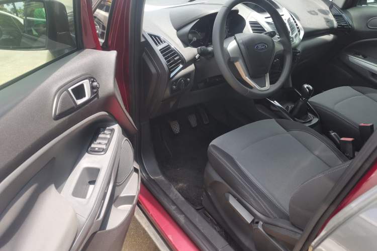 Used Ford EcoSport 2013 1.5L Manual Fashion Model
