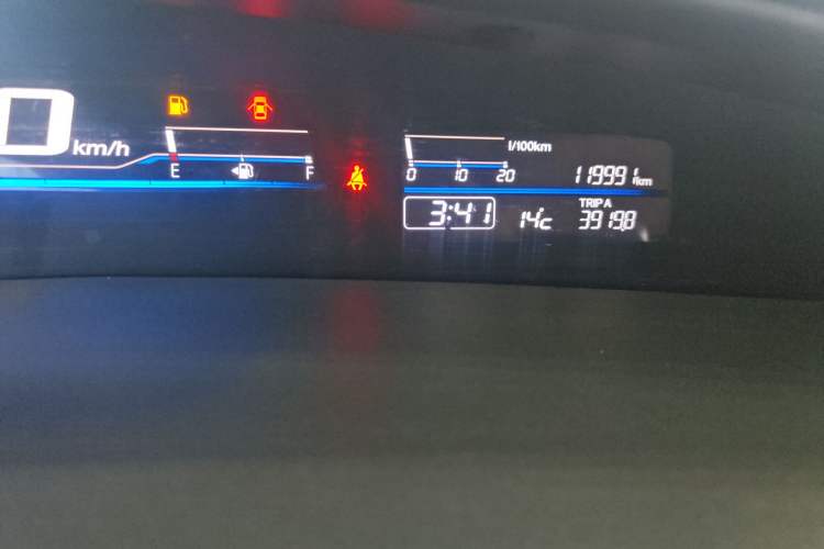 Used Honda Jade 2017 1.8L Automatic Classic Edition 5 seats
