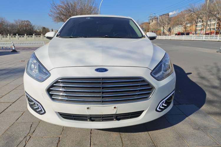 Used Ford Escort 2015 1.5L Automatic Comfort Model
